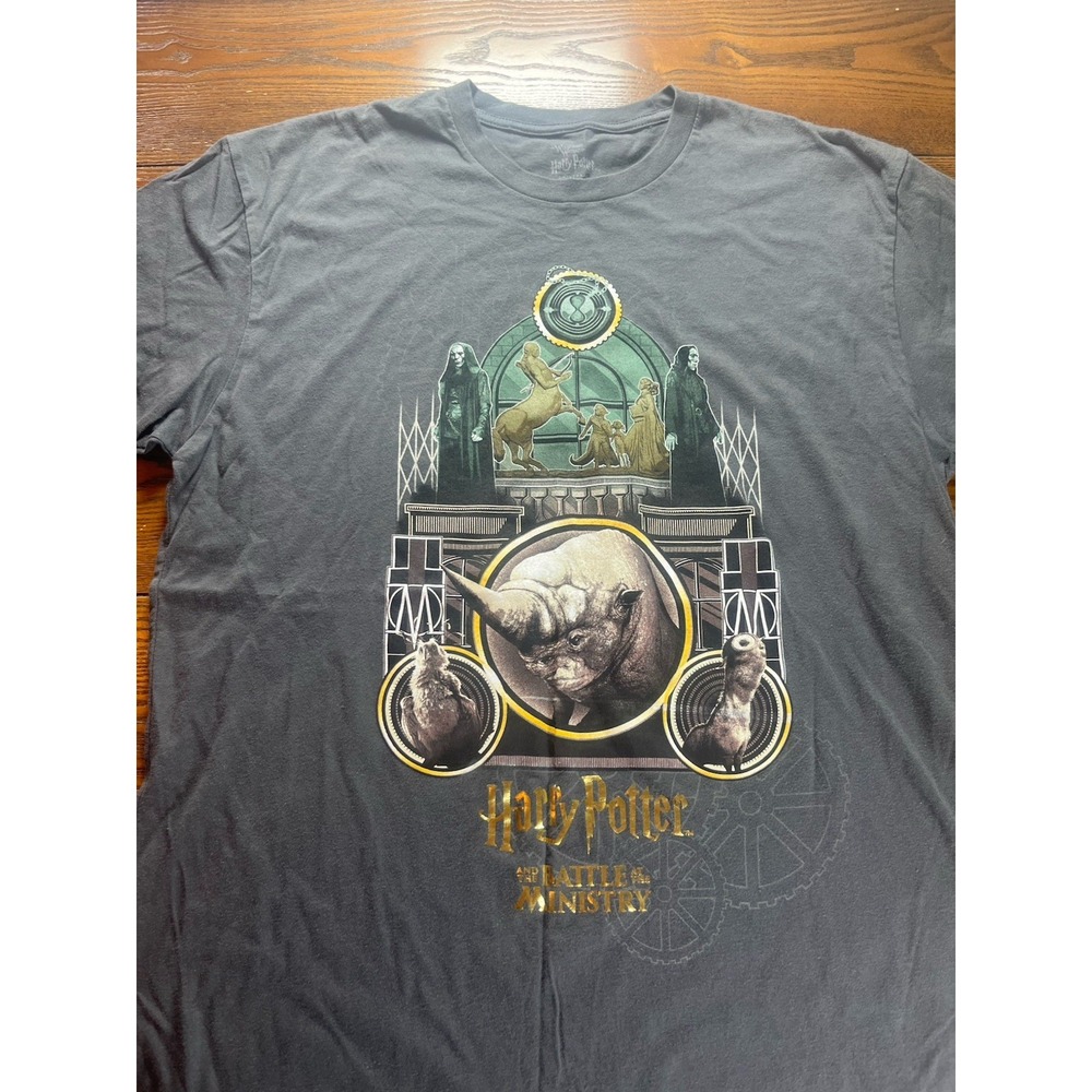 Epic Universe Harry Potter Battle at The Ministry T-shirt Grey Adult Large EUC